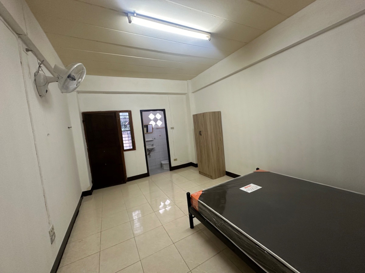 1 Bed Condo · Saphan Sung, bangkok
