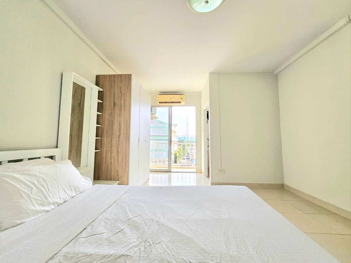 Condo · Mueang Nonthaburi, nonthaburi — photo 2