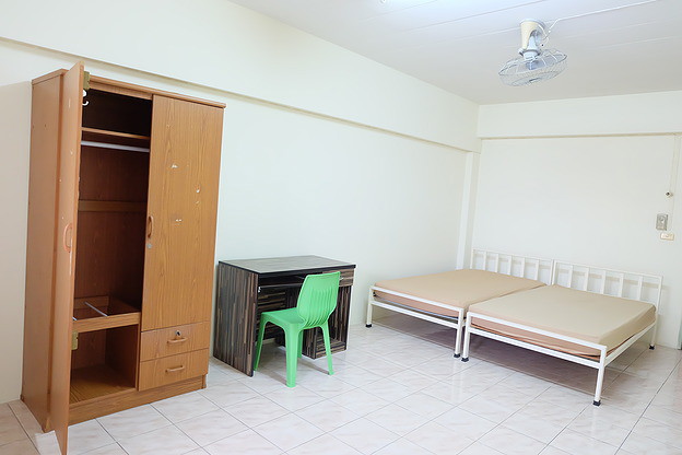 1 Bed Condo — photo 4