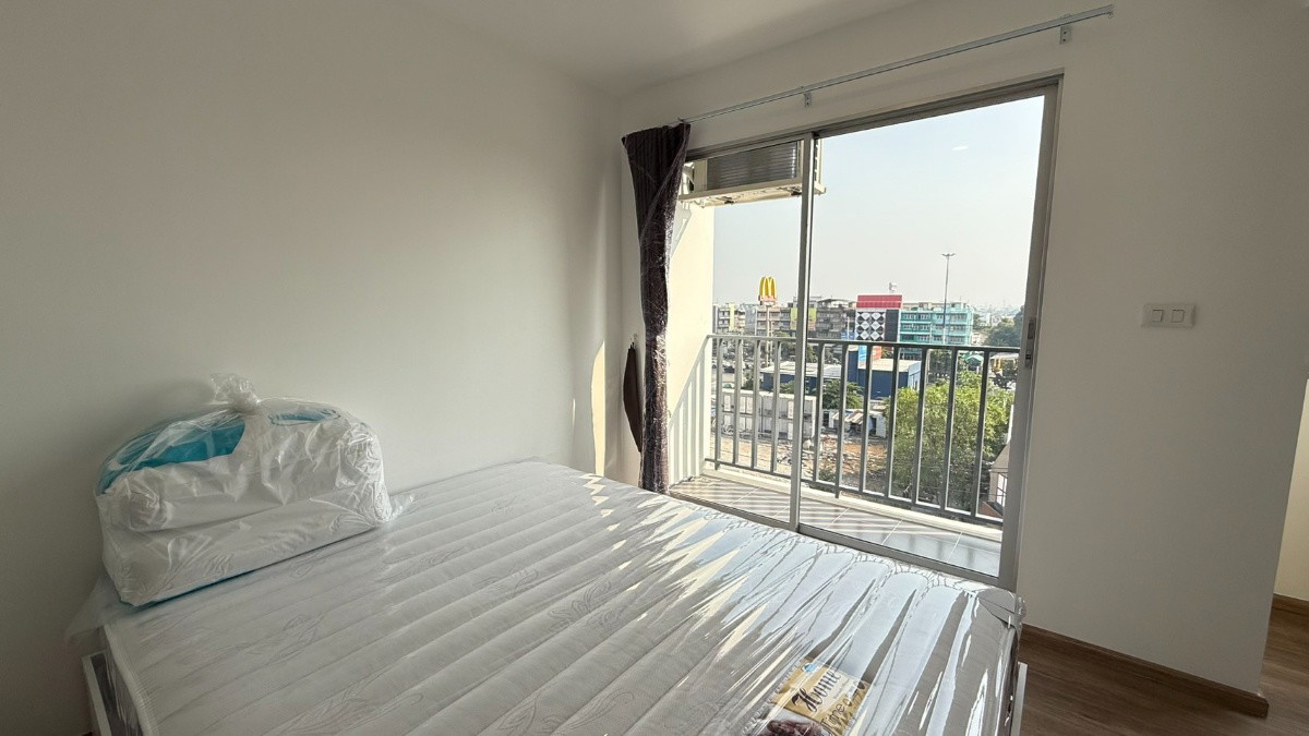 1 Bed Condo — photo 4