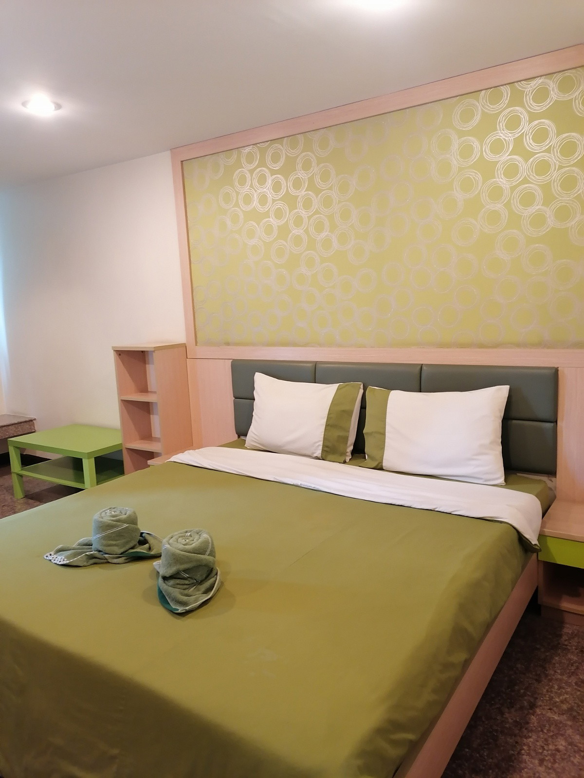 1 Bed Condo — photo 4