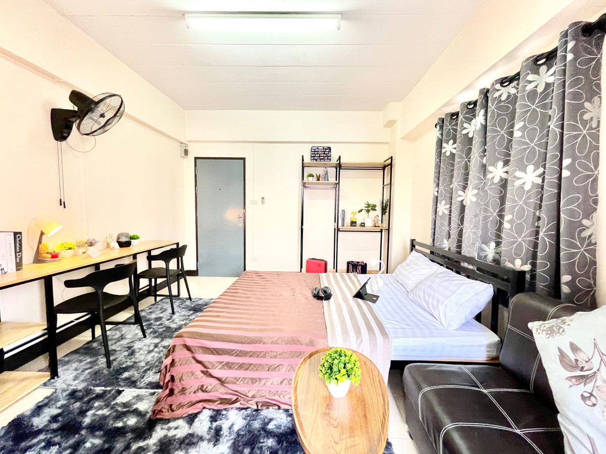 Condo — photo 1