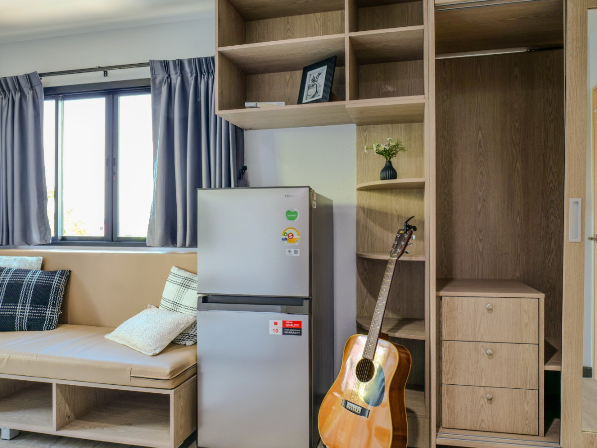 1 Bed Condo — photo 1