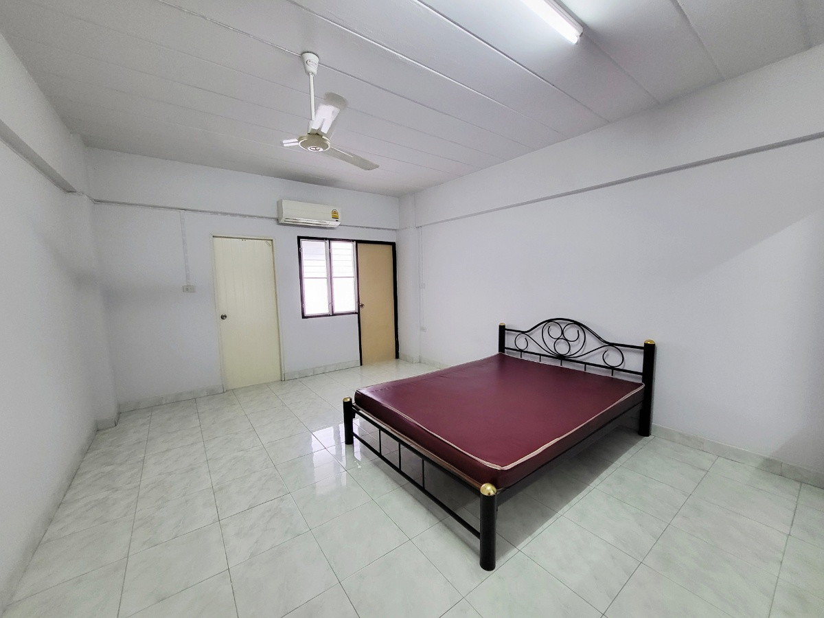 Condo · pathum_thani — photo 1