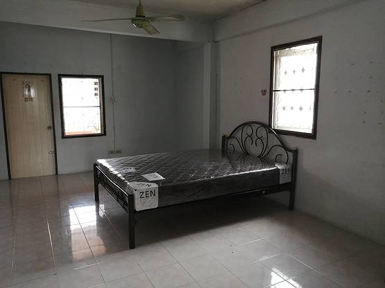 1 Bed Condo · Huai Khwang, bangkok — photo 3