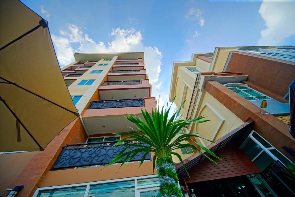 1 Bed Condo · Watthana, bangkok — photo 2
