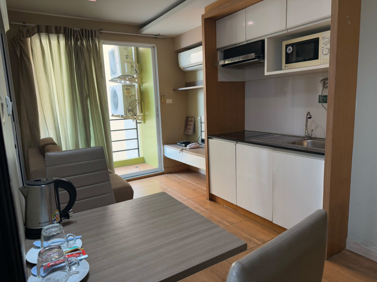 1 Bed Condo · Watthana, bangkok — photo 3