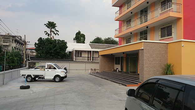 Condo · Bang Khae, bangkok — photo 2