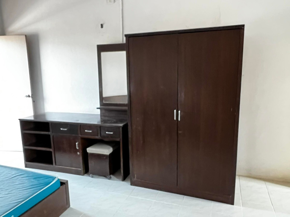 1 Bed Condo — photo 3