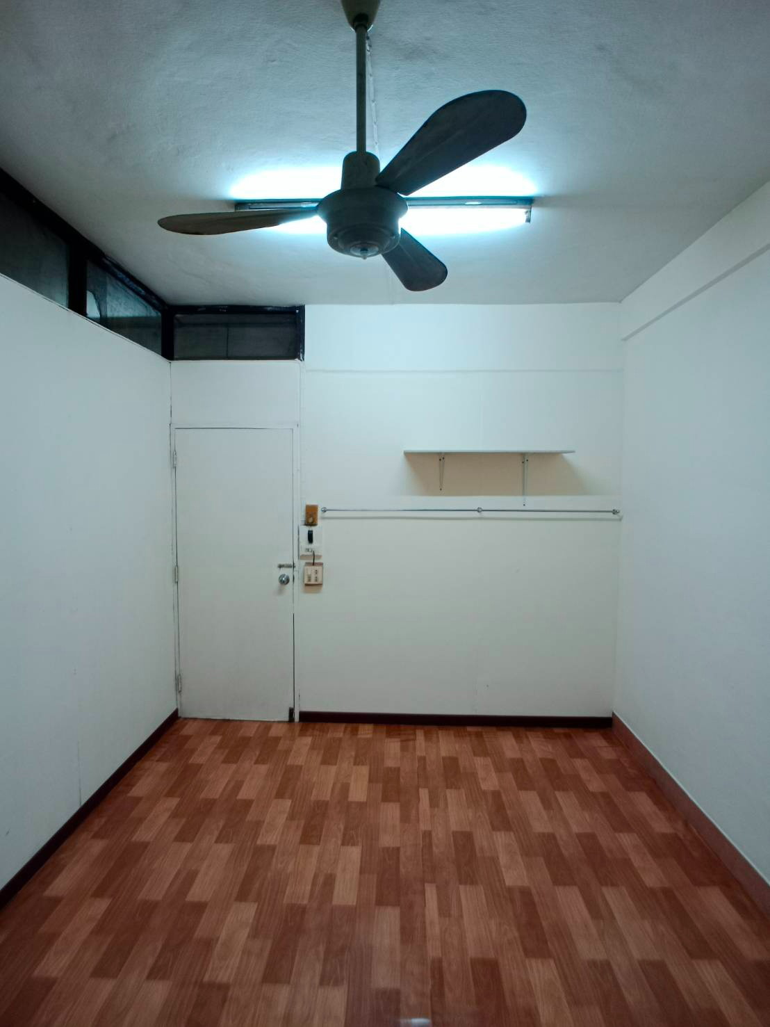 1 Bed Condo · Khlong Toei, bangkok — photo 2