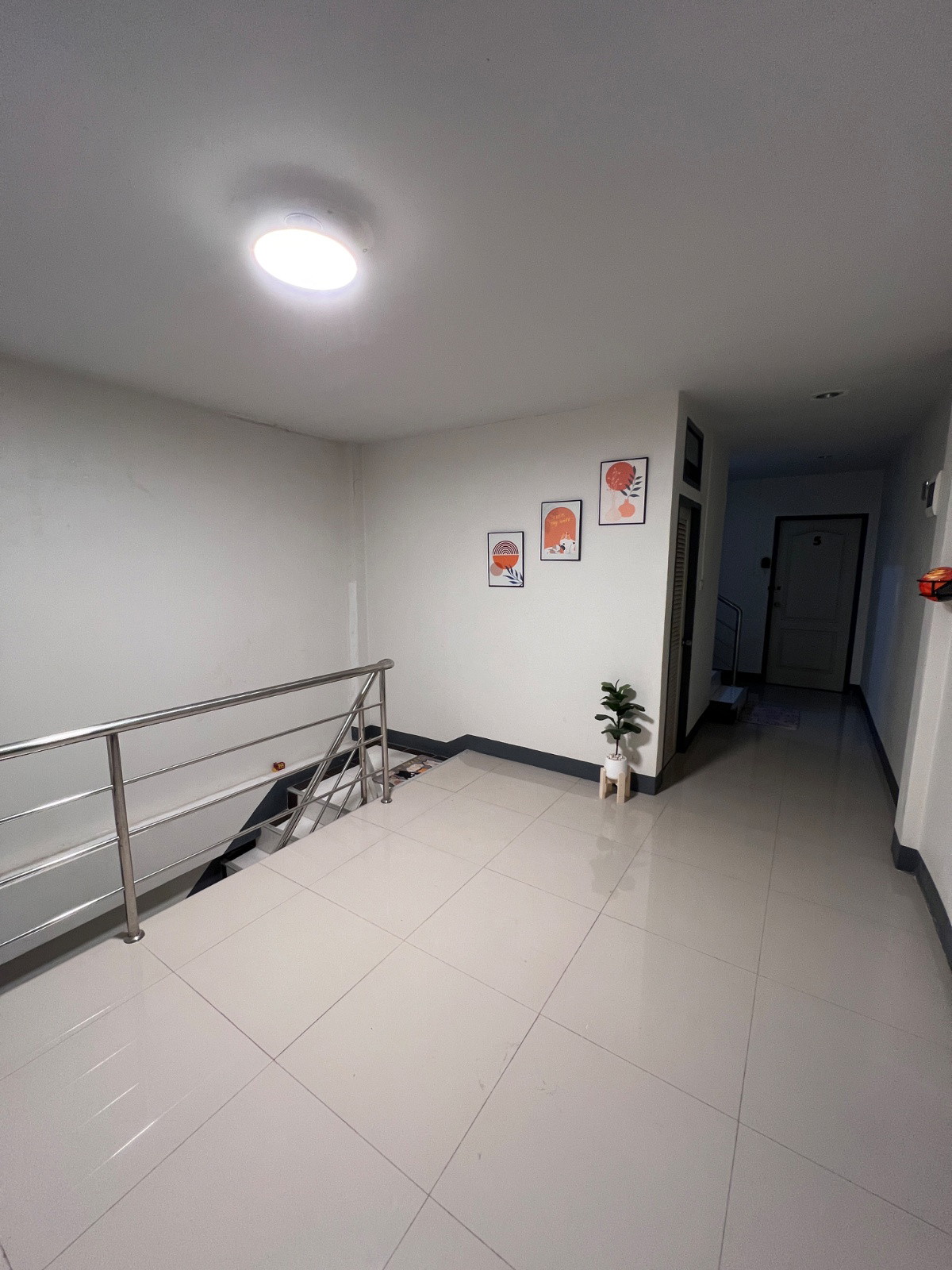 1 Bed Condo — photo 4