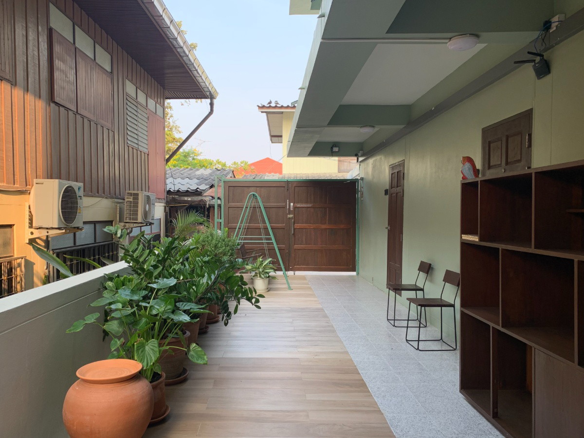 1 Bed Condo — photo 4