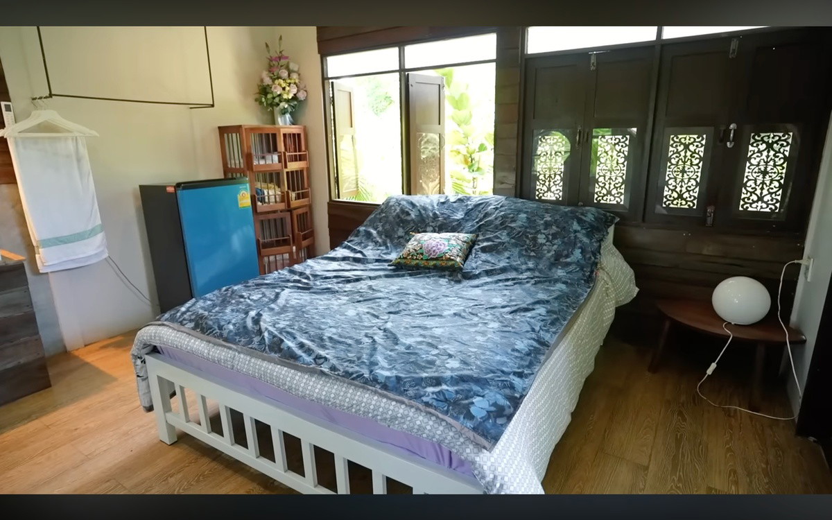 1 Bed Condo — photo 1