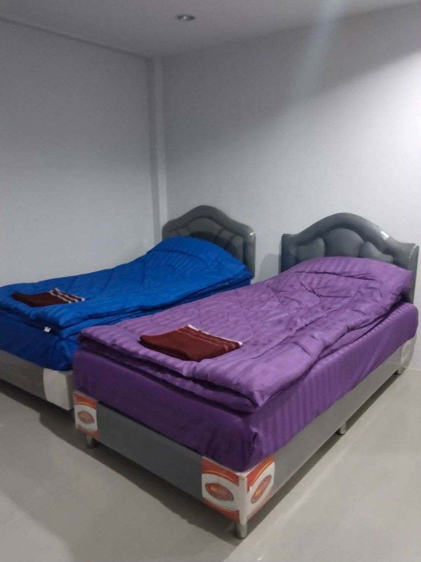 1 Bed Condo — photo 2