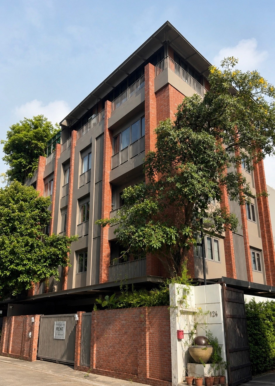 1 Bed Condo · Watthana, bangkok