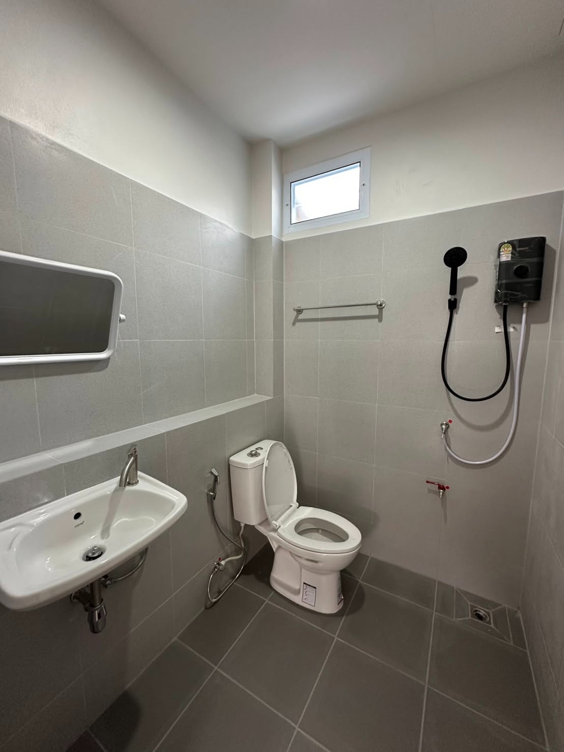 1 Bed Condo — photo 2