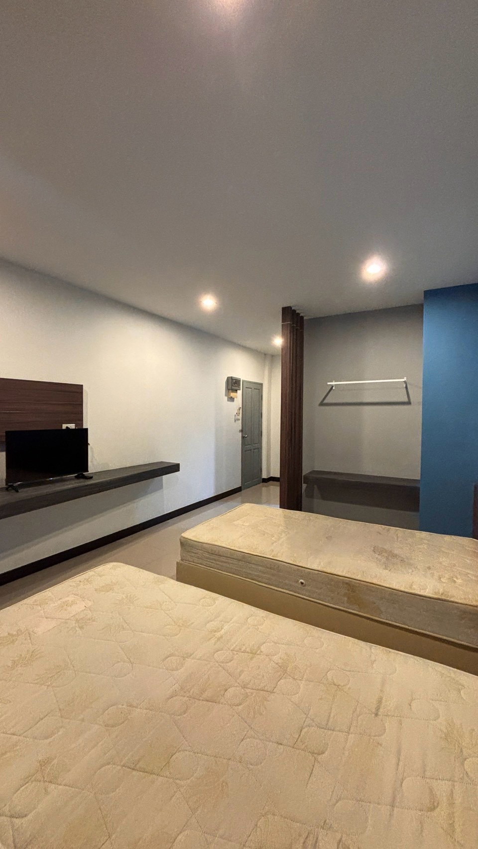 1 Bed Condo — photo 4