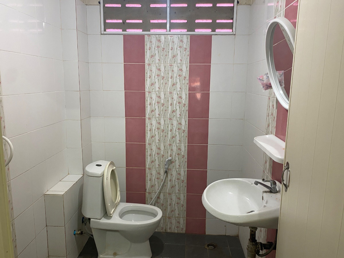 1 Bed Condo — photo 3