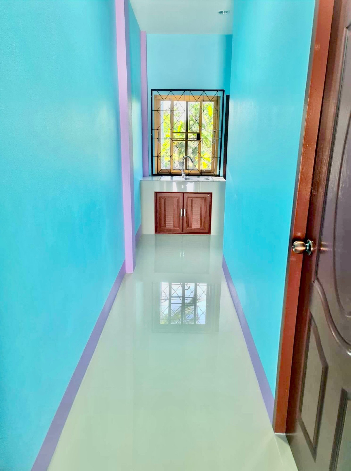1 Bed Condo — photo 1