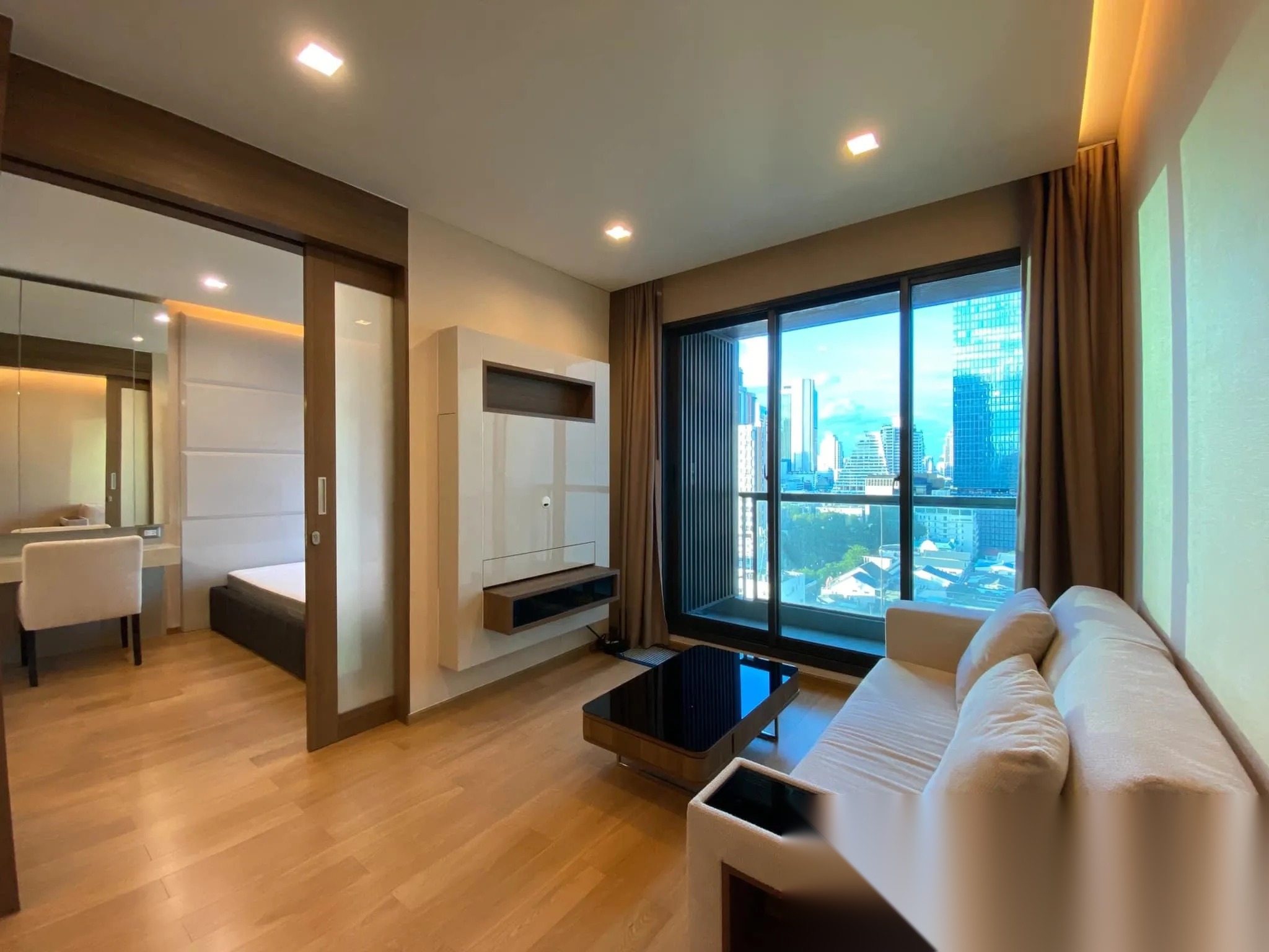 1 Bedroom Condo for sale at The Address Sathorn — photo 2