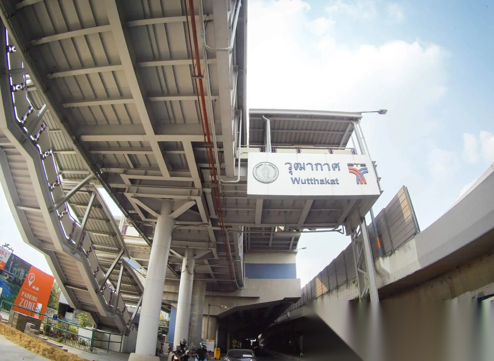 Spacious Multi-function Space next to BTS with Car Parks — photo 5