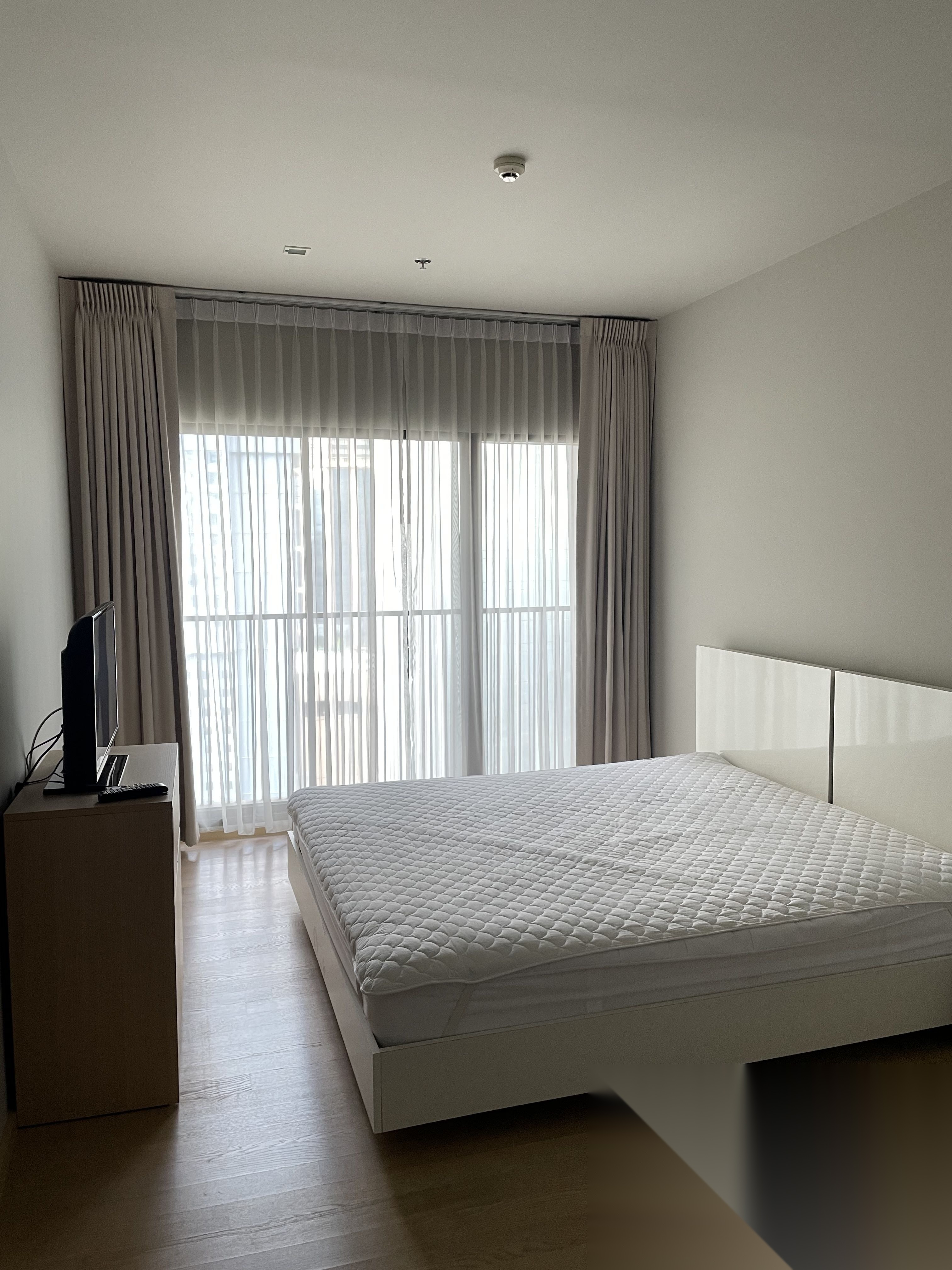1 Bedroom Condo for sale at Noble Refine — photo 1