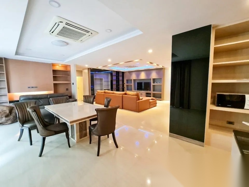 2 Bedroom Condo for sale at Le Premier 1 — photo 2