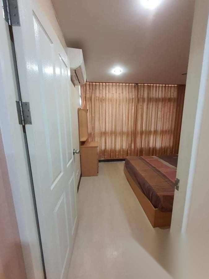 1 Bedroom Condo for sale at Zenith Place @ Huay Kwang — photo 3