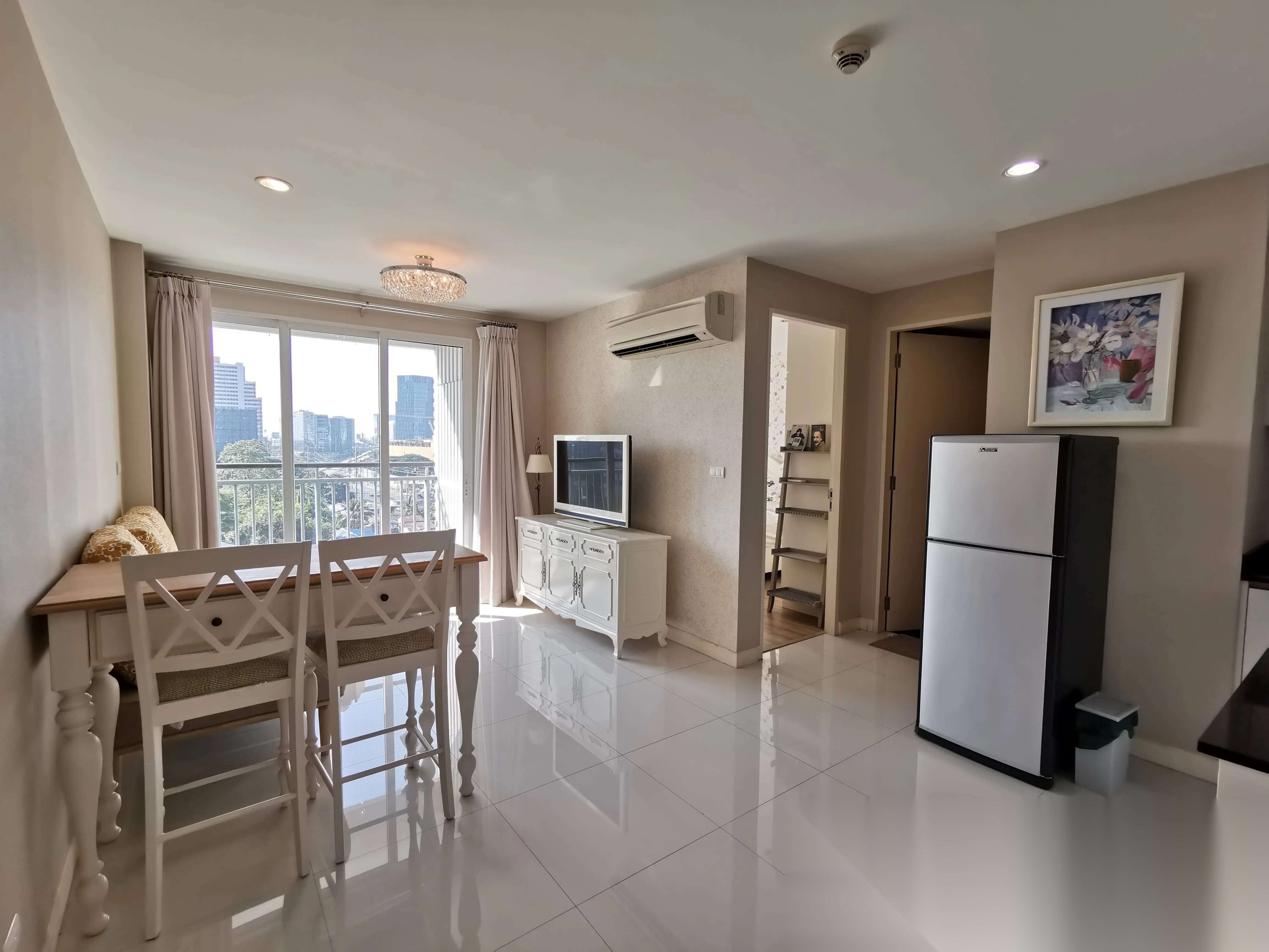 1 Bedroom Condo for sale at Voque Sukhumvit 16 — photo 2