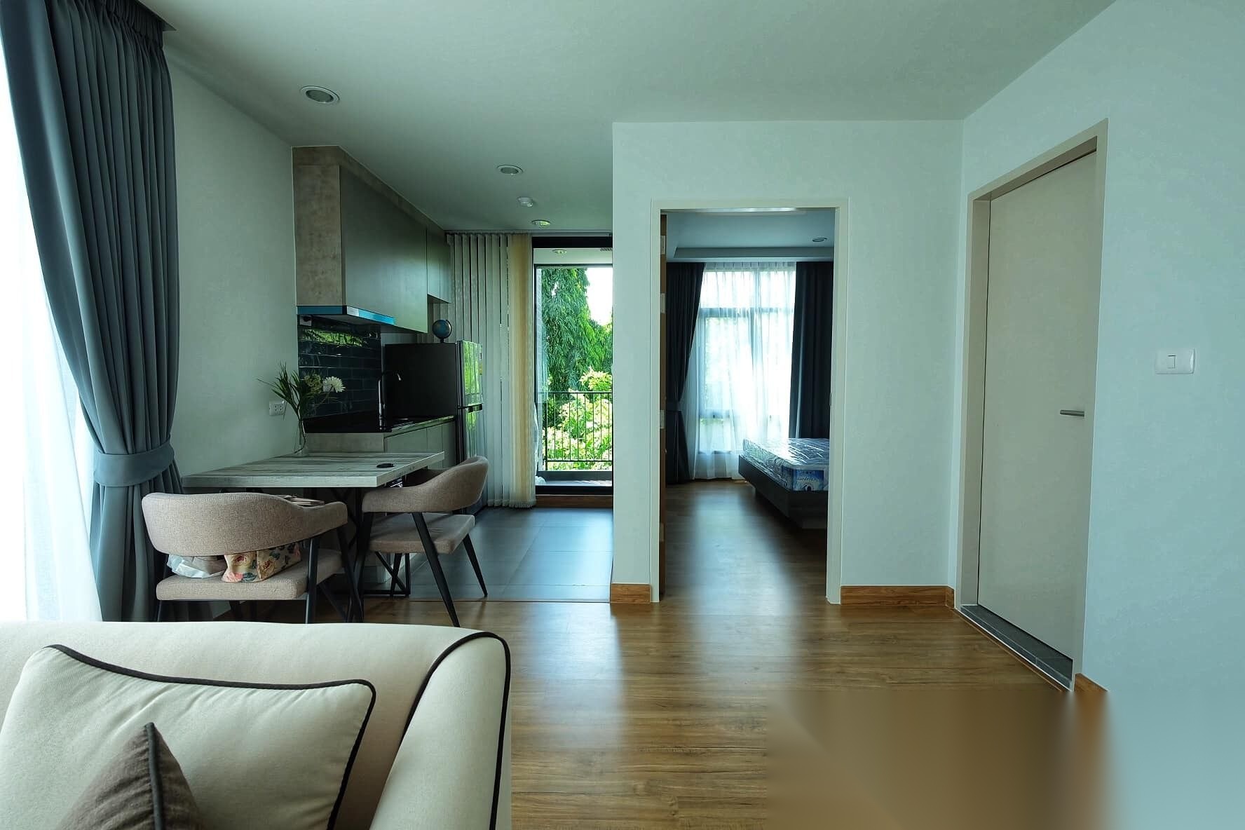 1 Bedroom Condo for sale at The Unique Ekamai-Ramintra — photo 4