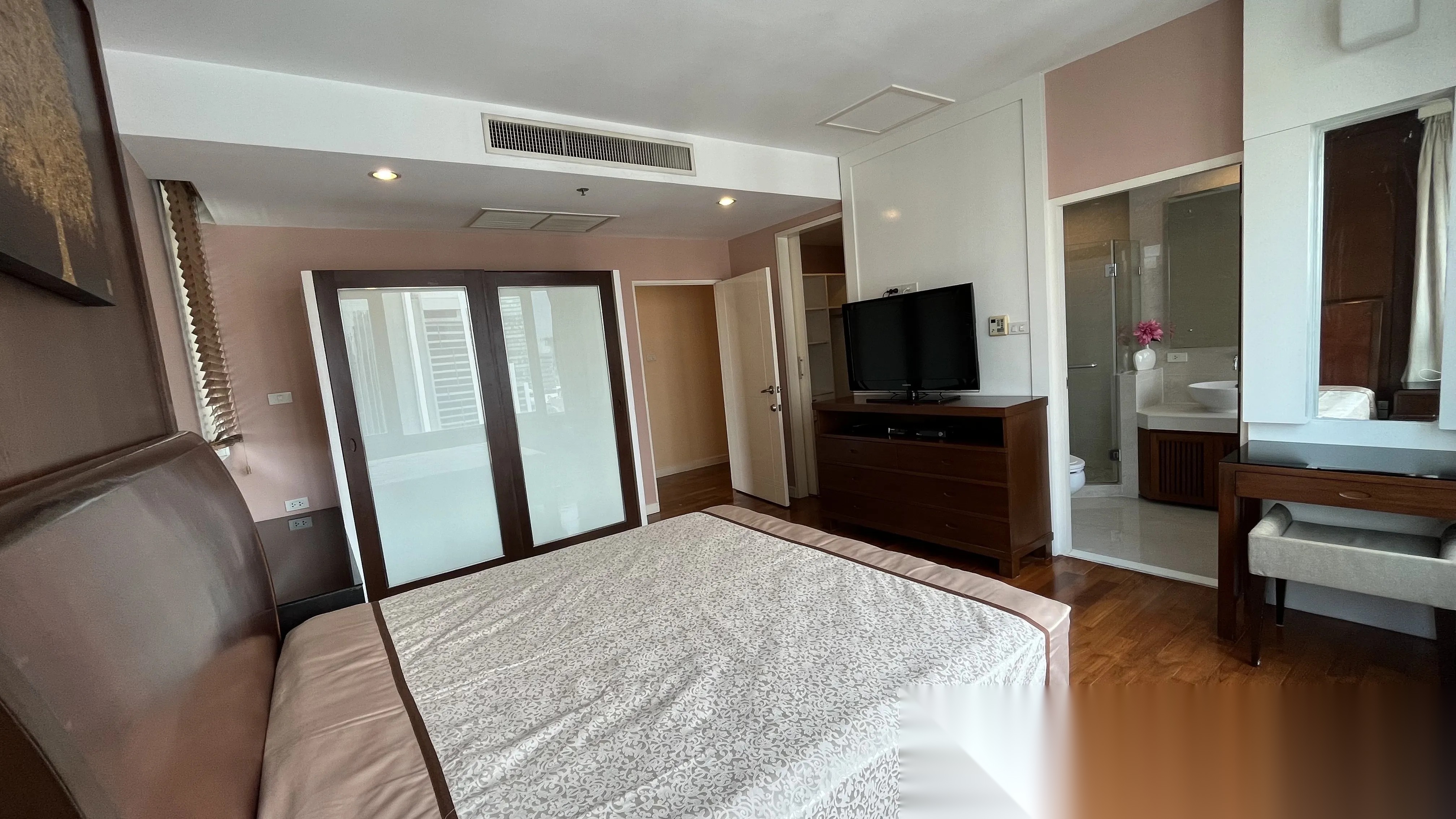 2 Bedroom Condo for sale at Baan Siri 24 — photo 4