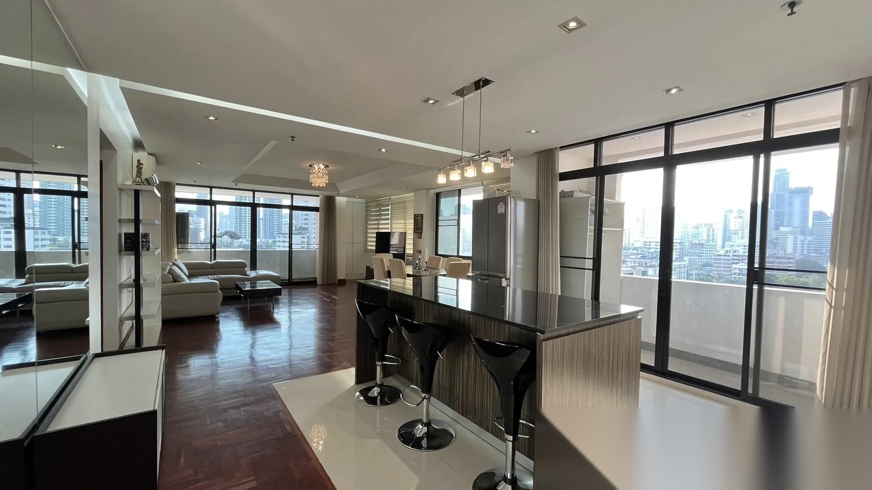 2 Bedroom Condo for sale at Baan Prompong — photo 1