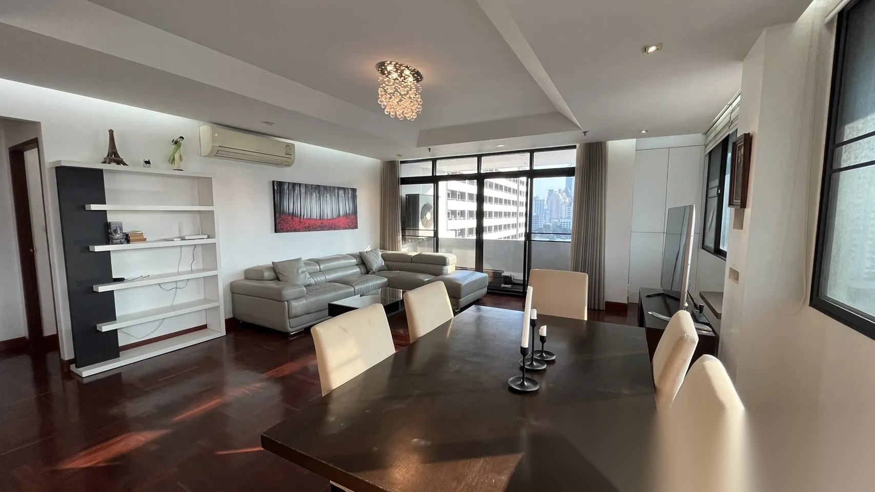 2 Bedroom Condo for sale at Baan Prompong — photo 5