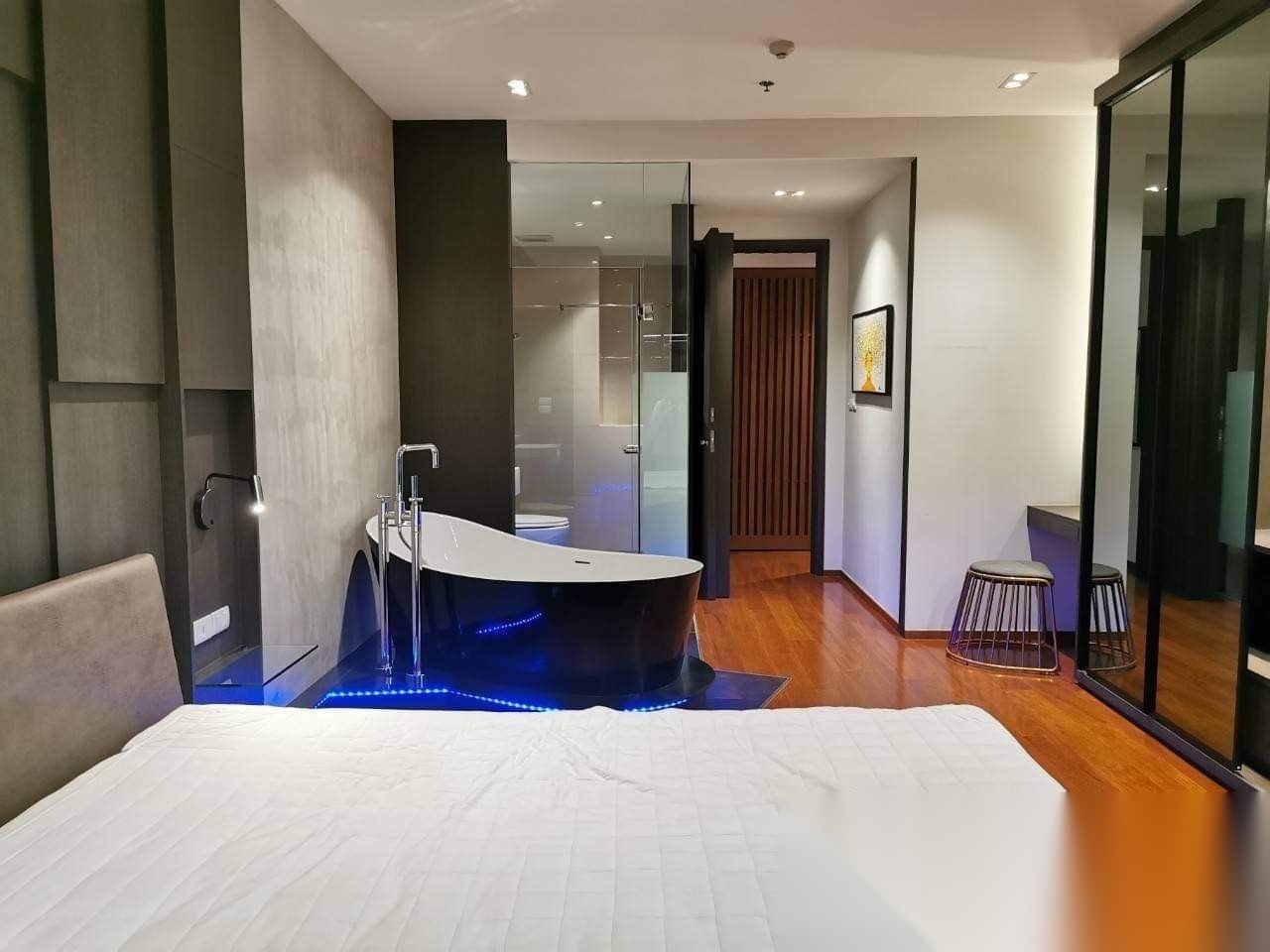2 Bedroom Condo for sale at The Parco Condominium — photo 3