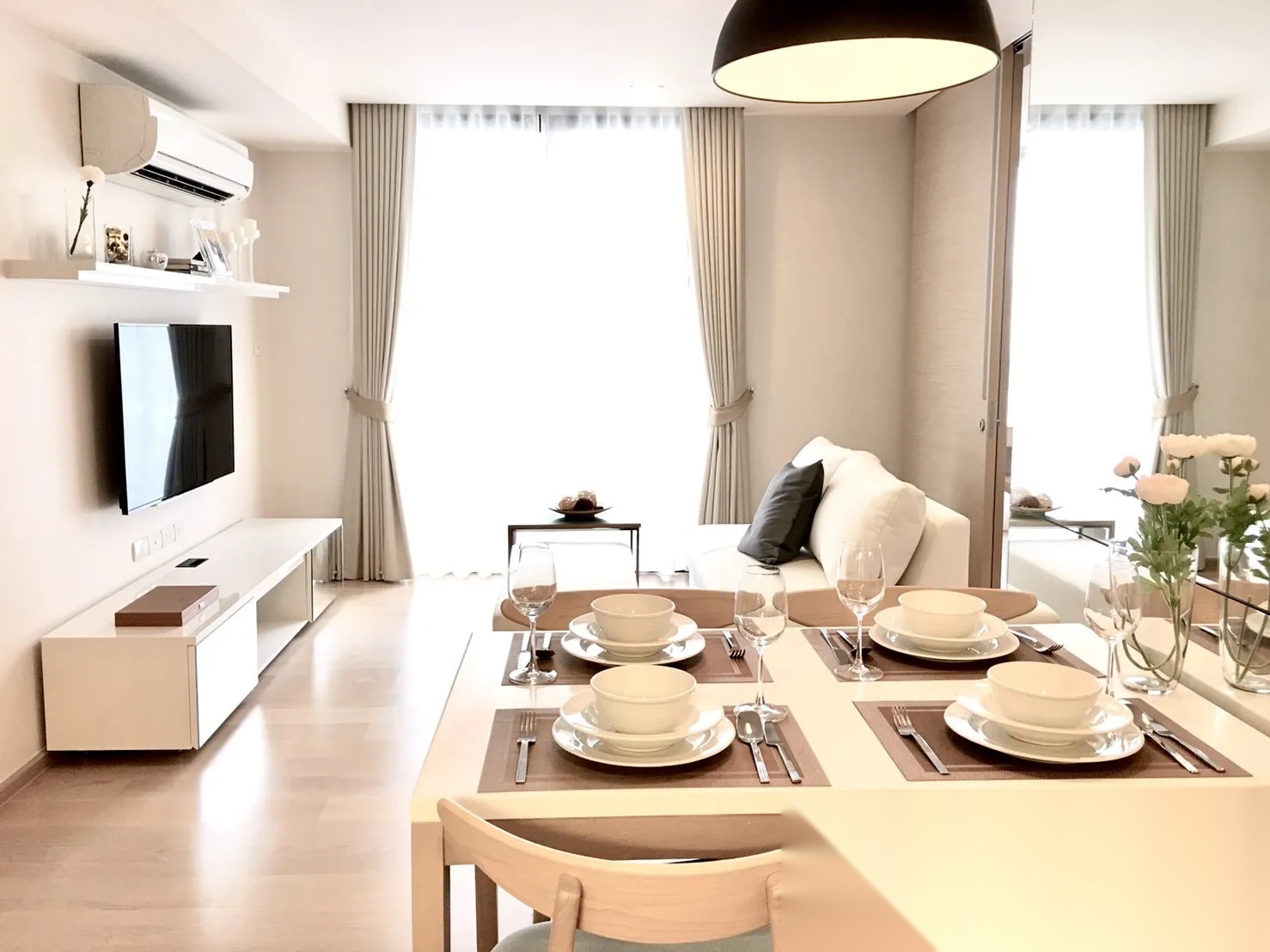 1 Bedroom Condo for sale at Liv At 49 — photo 2