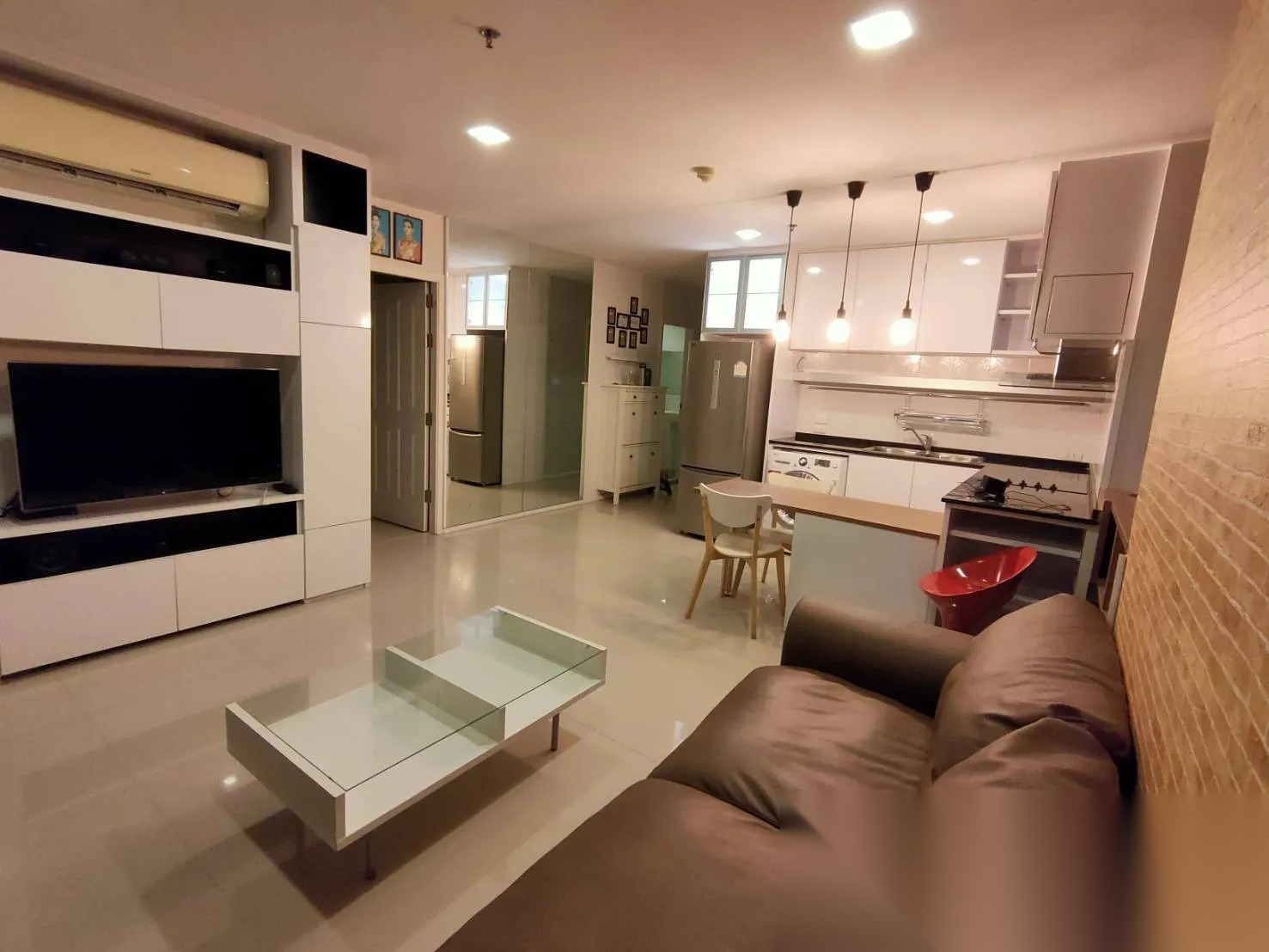 2 Bedroom Condo for sale at Aspire Rama 9 — photo 2