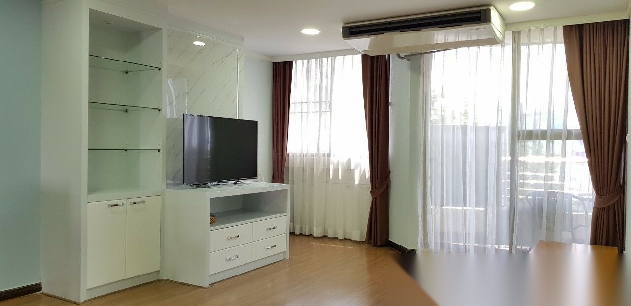 2 Bedroom Condo for sale at Supalai Place — photo 5