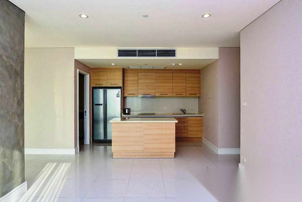 3 Bedroom Condo for sale at Aguston Sukhumvit 22 — photo 2