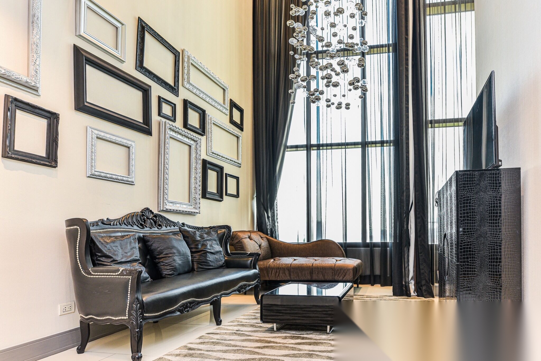 1 Bedroom Condo for sale at The Emporio Place — photo 1
