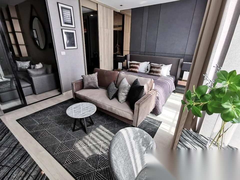 1 Bedroom Condo for sale at Noble Ploenchit — photo 5