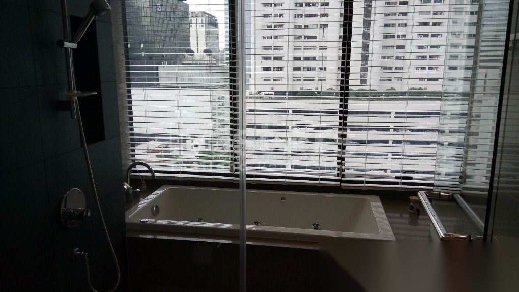1 Bedroom Condo for sale at M Silom — photo 4