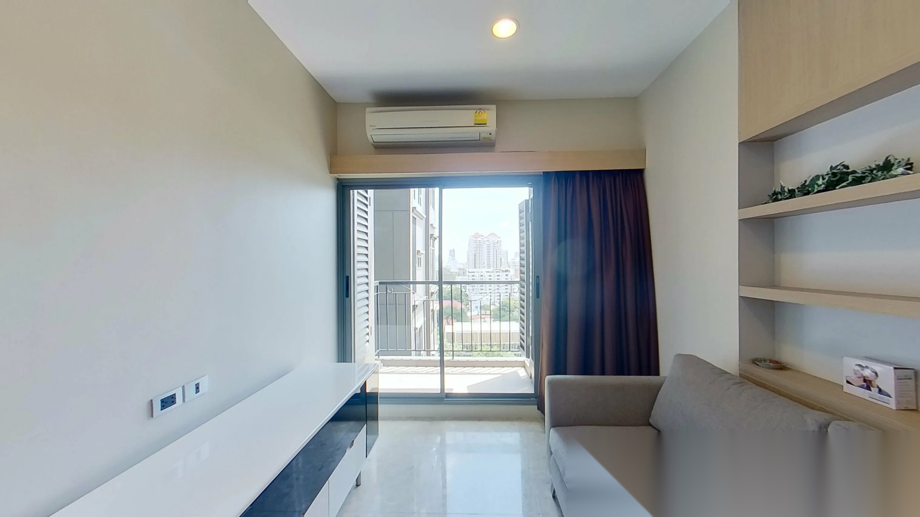 1 Bedroom Condo for sale at The Crest Sukhumvit 34 — photo 4