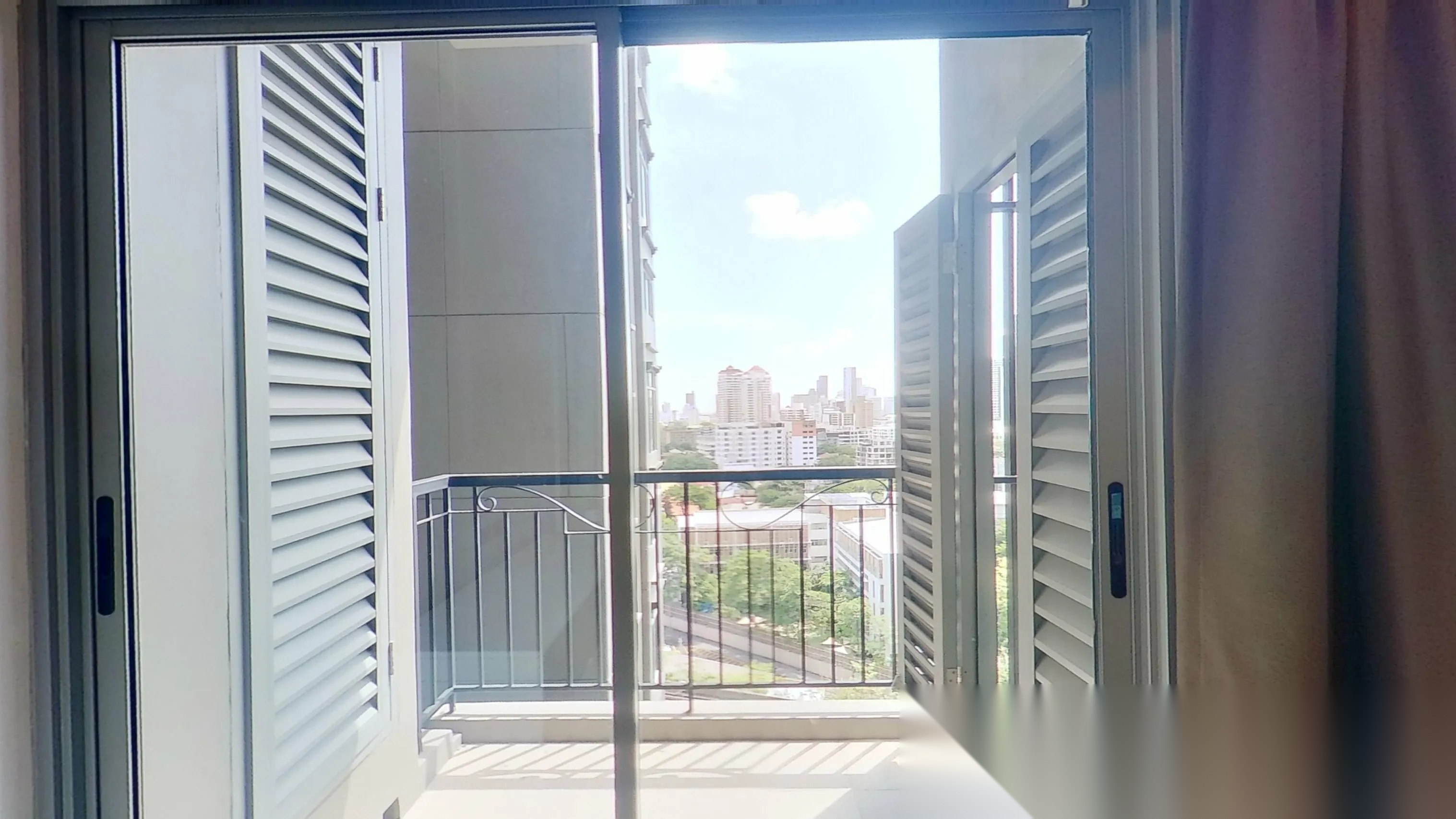 1 Bedroom Condo for sale at The Crest Sukhumvit 34 — photo 5