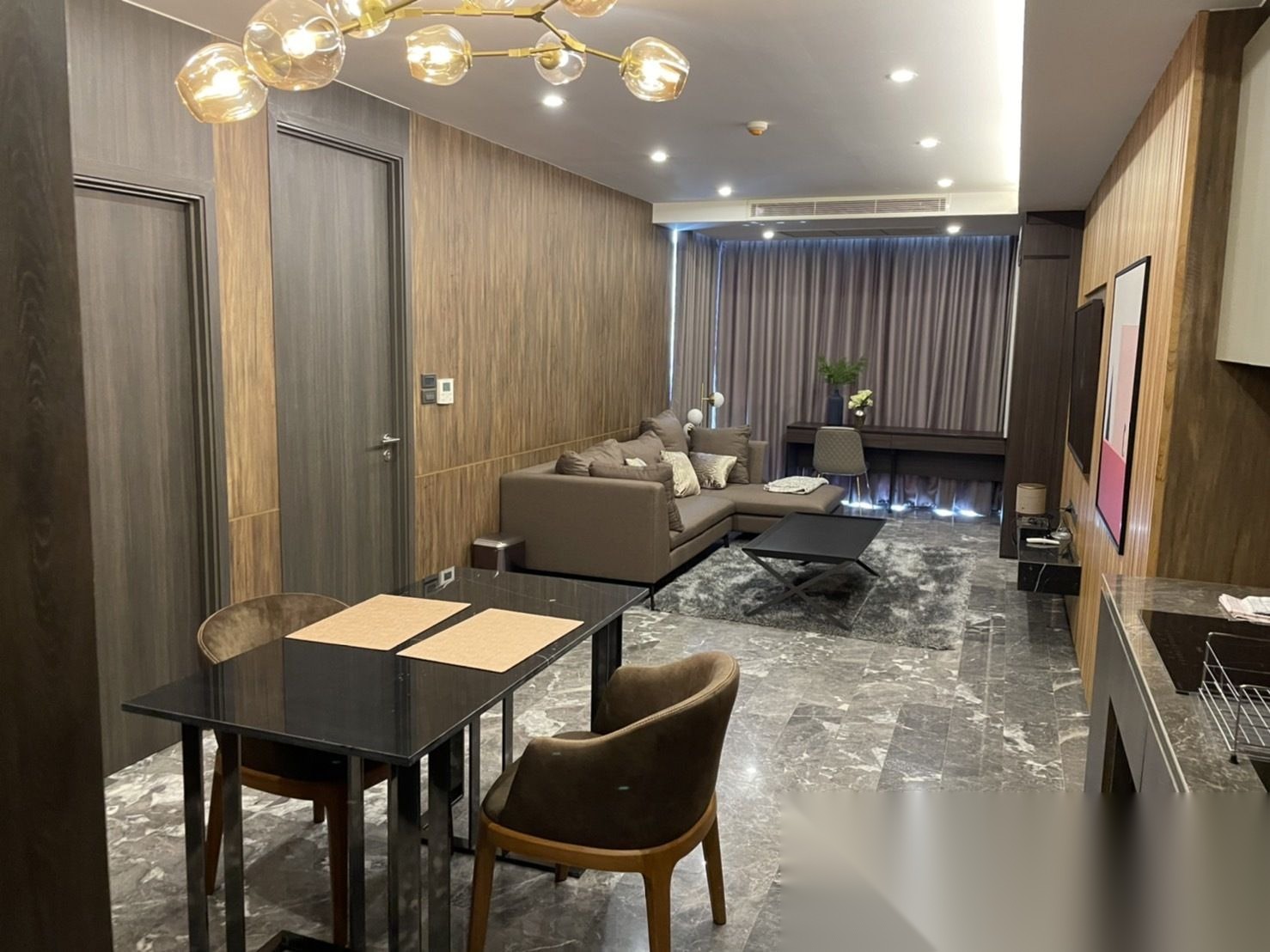 1 Bedroom Condo for sale at 168 Sukhumvit 36 — photo 1