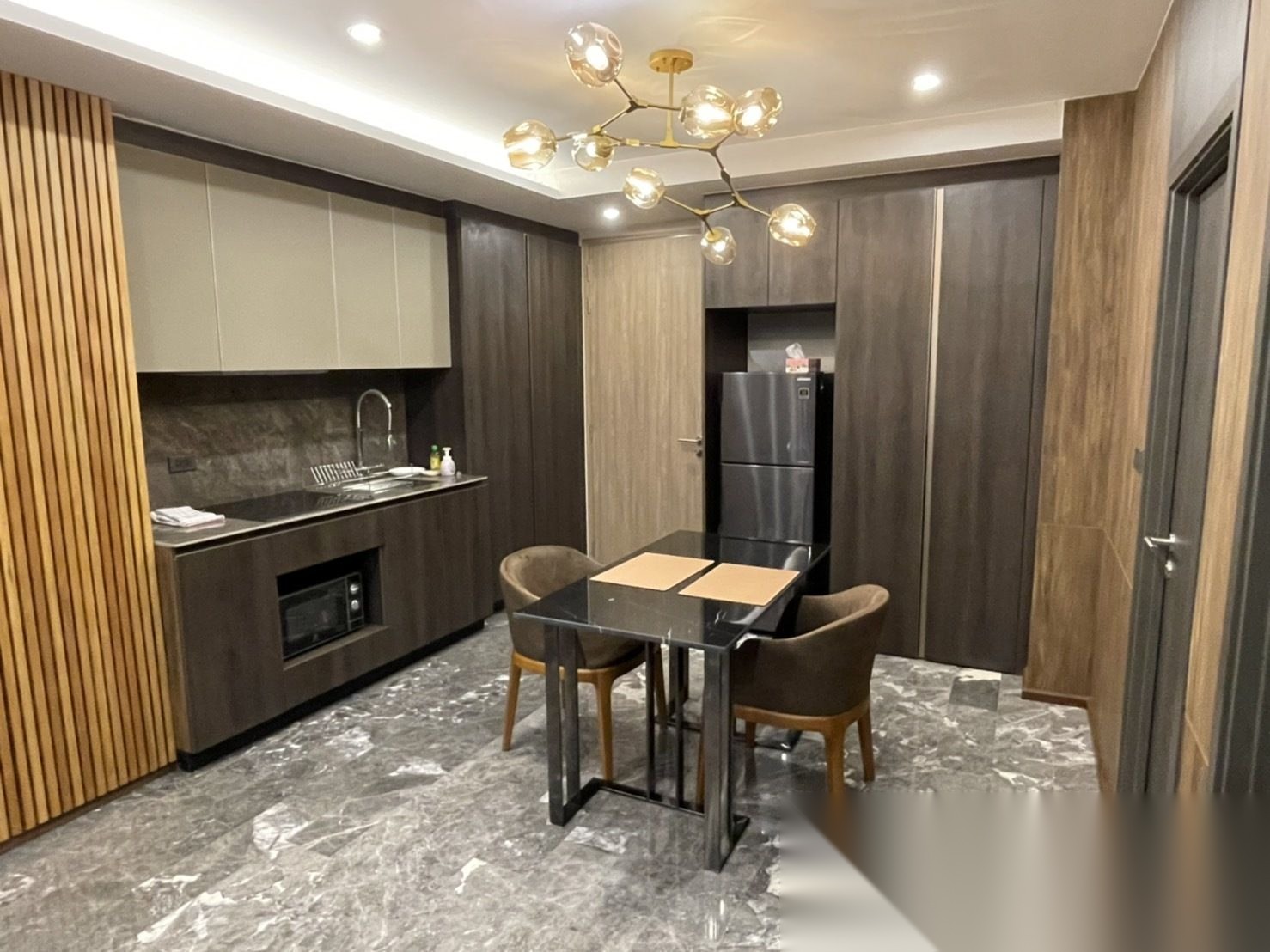 1 Bedroom Condo for sale at 168 Sukhumvit 36 — photo 5