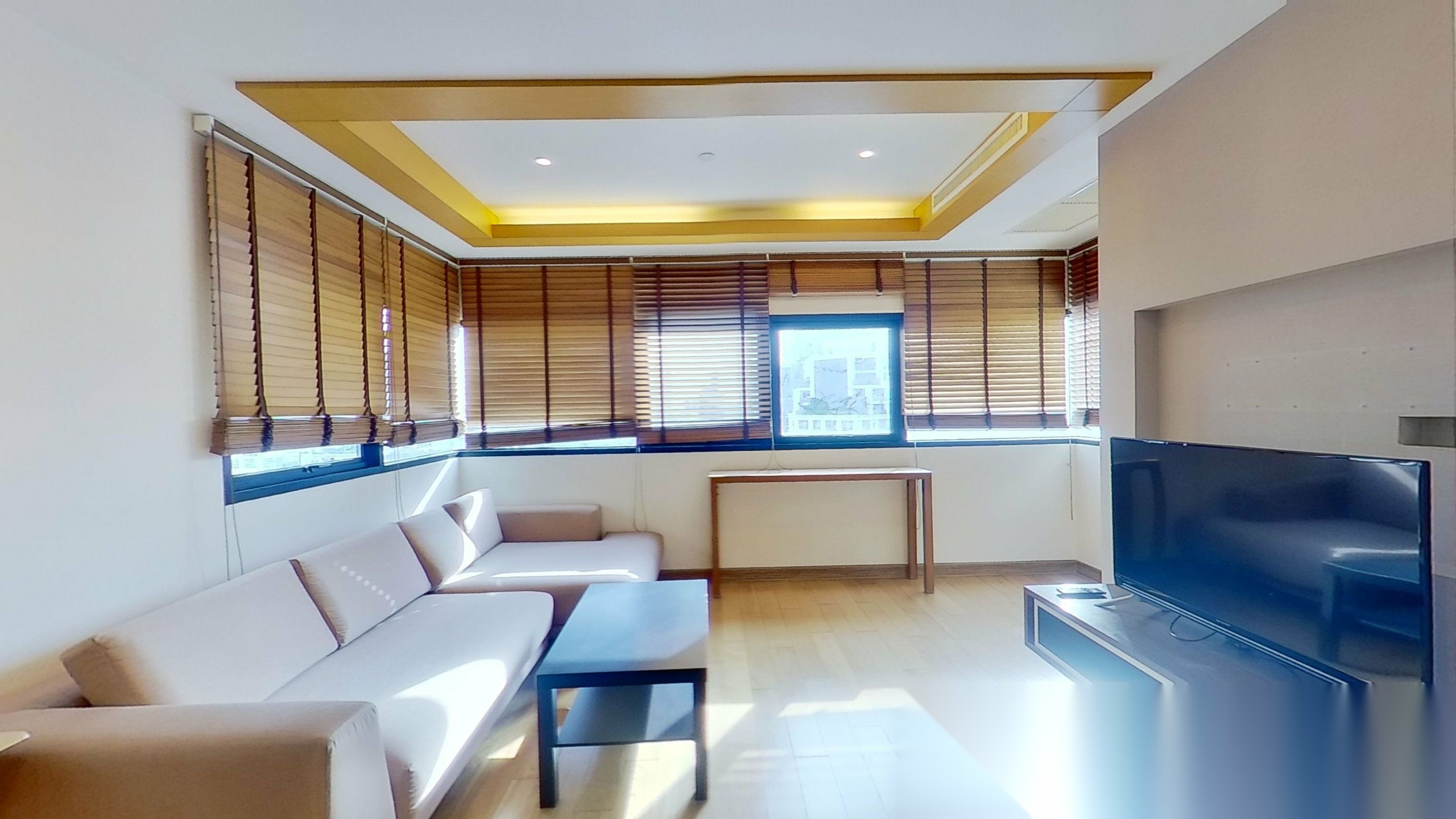 1 Bedroom Condo for sale at Sathorn Gardens — photo 1