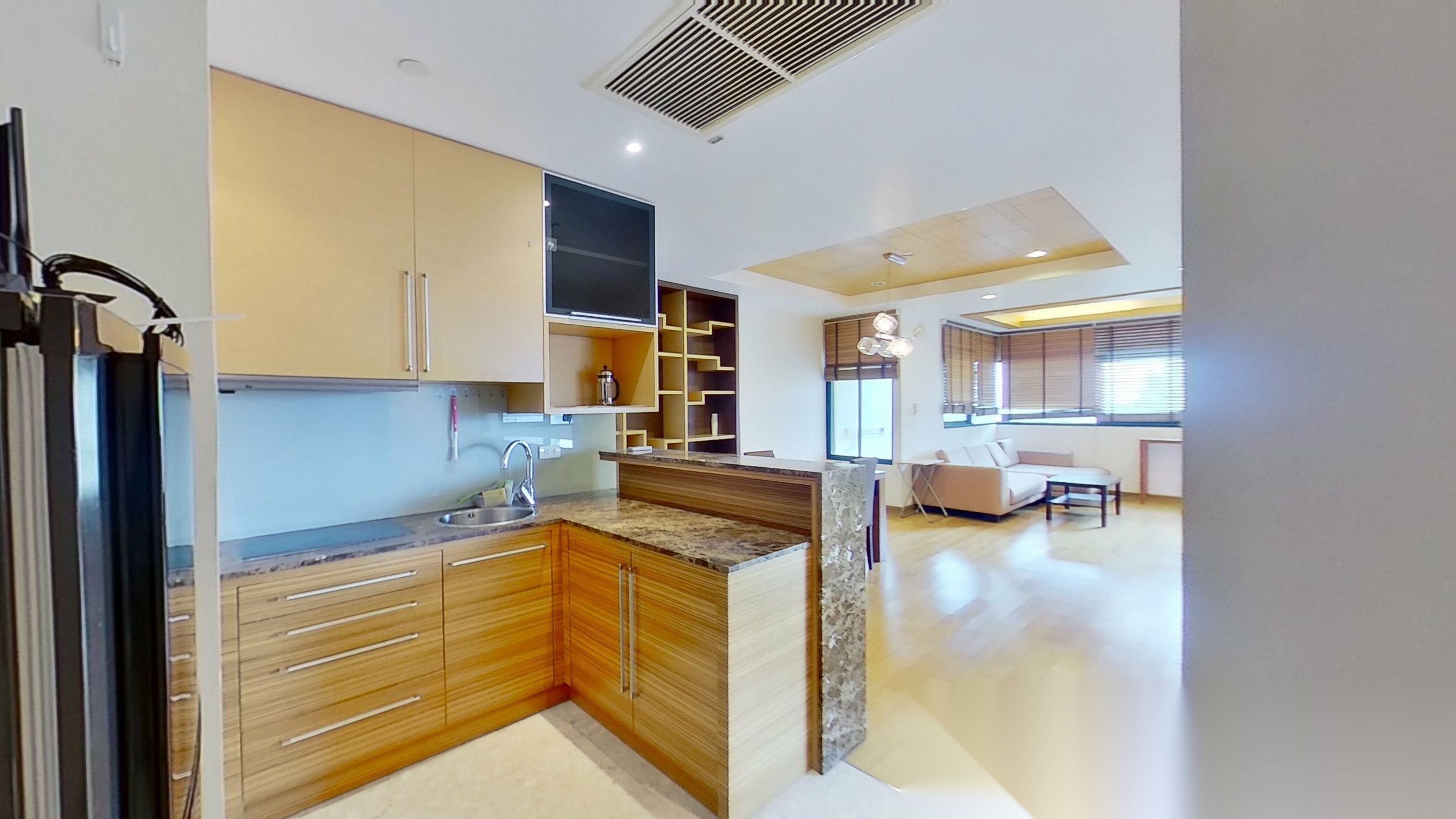 1 Bedroom Condo for sale at Sathorn Gardens — photo 3