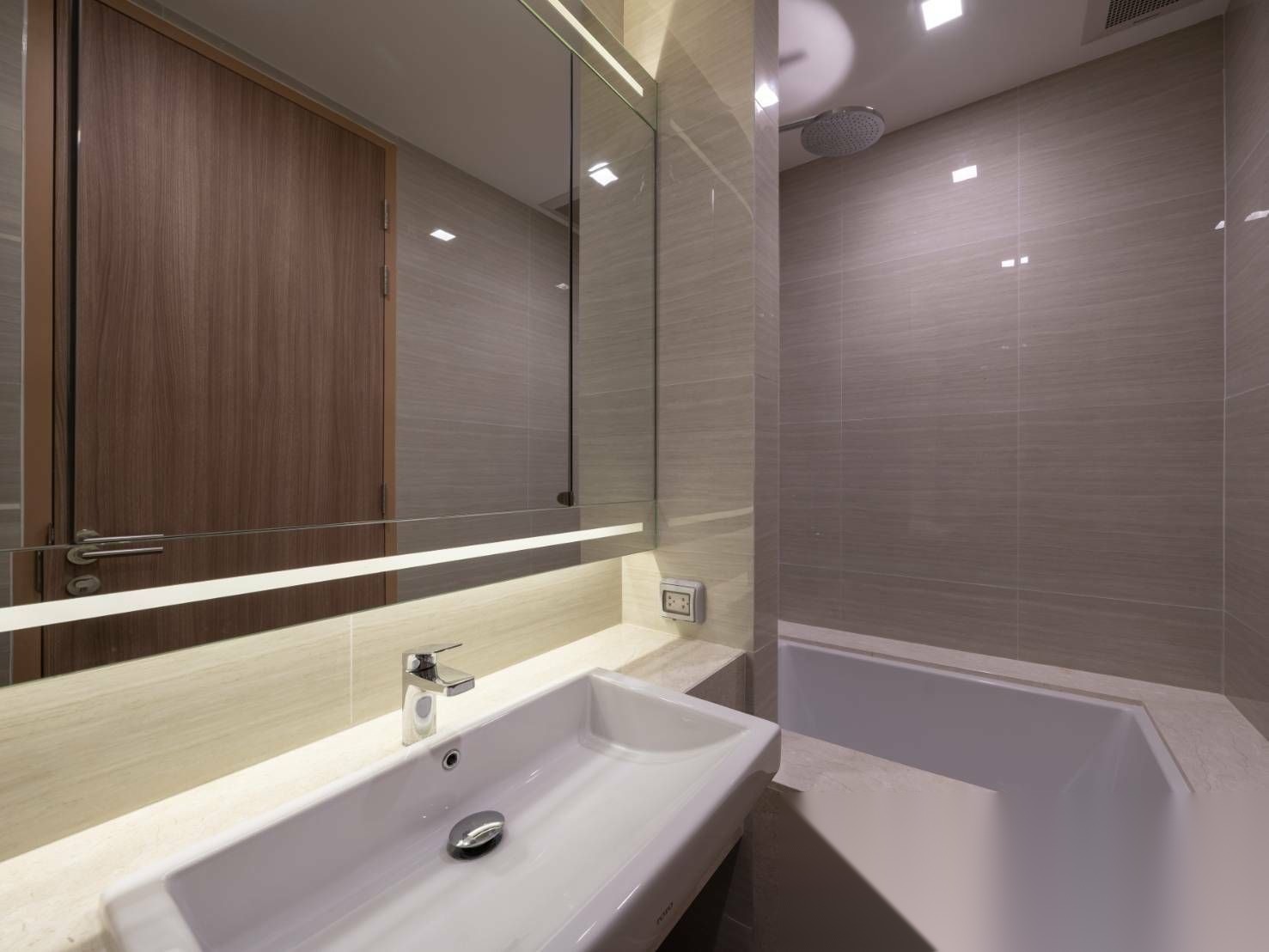 1 Bedroom Condo for sale at Noble BE33 — photo 4