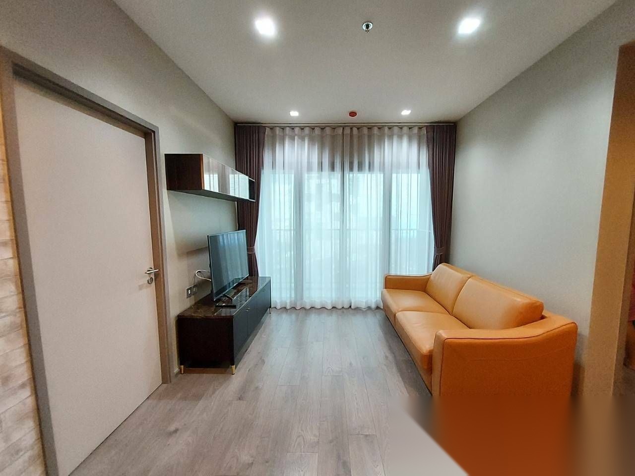 2 Bedroom Condo for sale at Whizdom Avenue Ratchada - Ladprao — photo 2