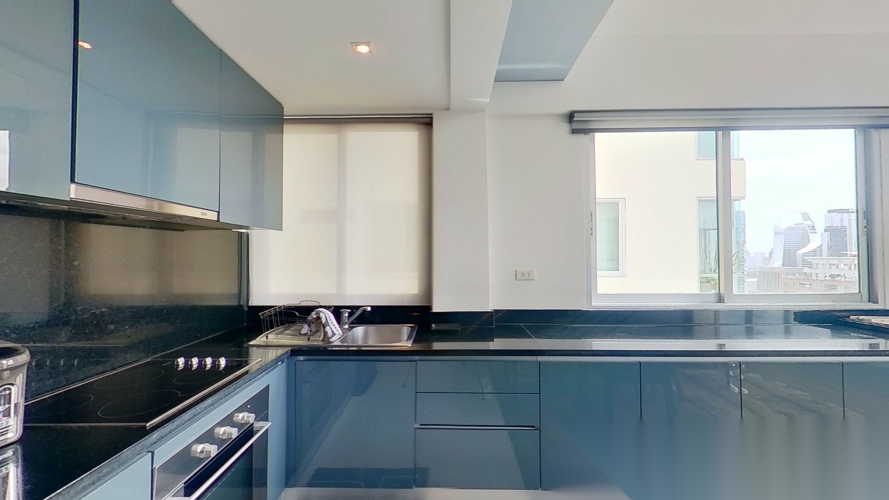 1 Bedroom Condo for sale at The Rajdamri [Leasehold] — photo 4